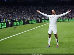 場上演繹他 場上演繹他