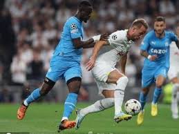 连续达成两笔签约！上海男篮引进两名超级后卫，卢伟要搅局季后赛.